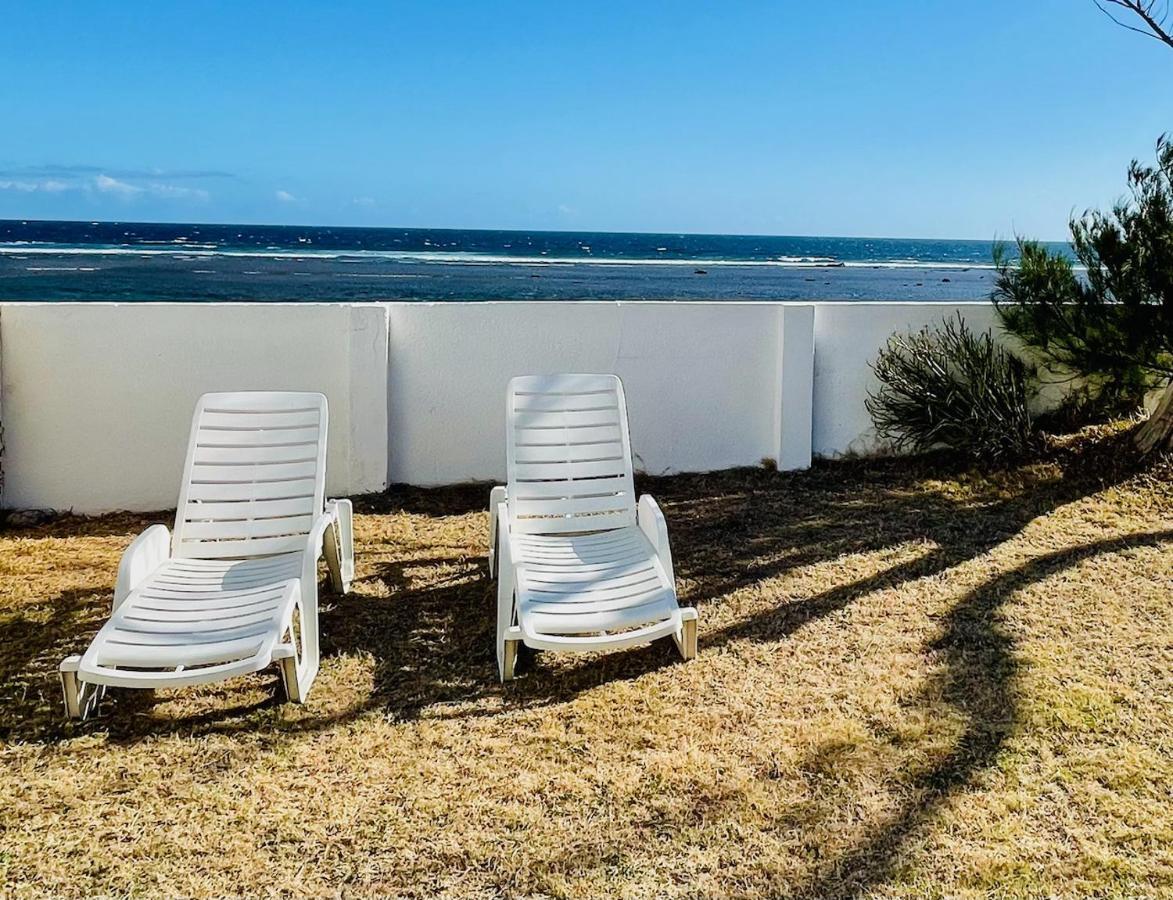 Villa Maimouna Les Pieds Dans L'Eau Saint Pierre Exterior foto